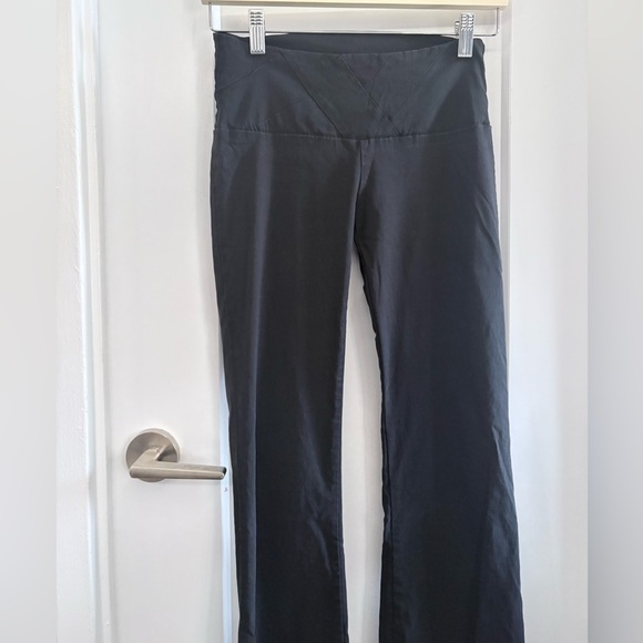 Women's Vintage Black Flare Pants with Fold-Over Waistband - Picture 3 of 4